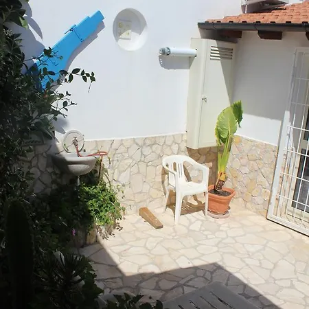 Mare E Monte Apartmán *